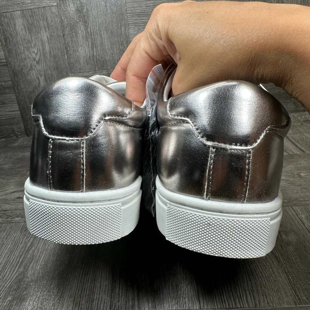 Perry Ellis Vincent 2.0 Sneakers Mens 11 Silver Metallic Low Top Casual NEW